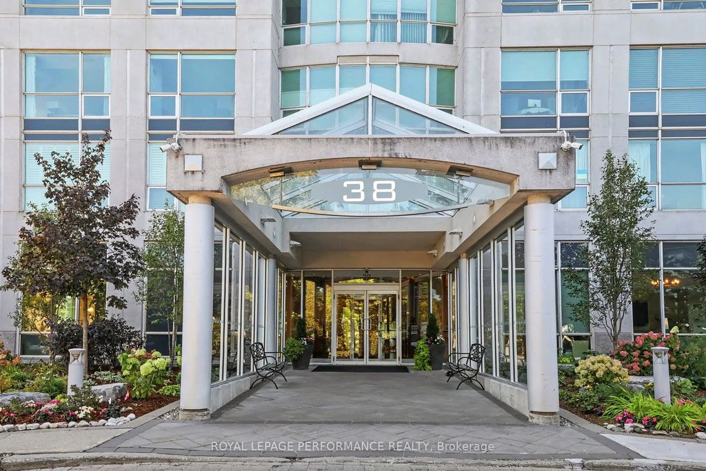 38 Metropole Private 505, Westboro - Hampton Park