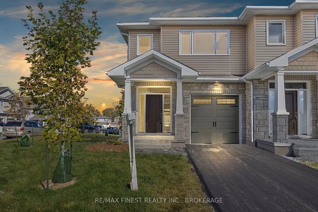 215 Heritage Park Drive, Greater Napanee