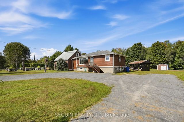 389 Concession 7 Road, Alfred and Plantagenet