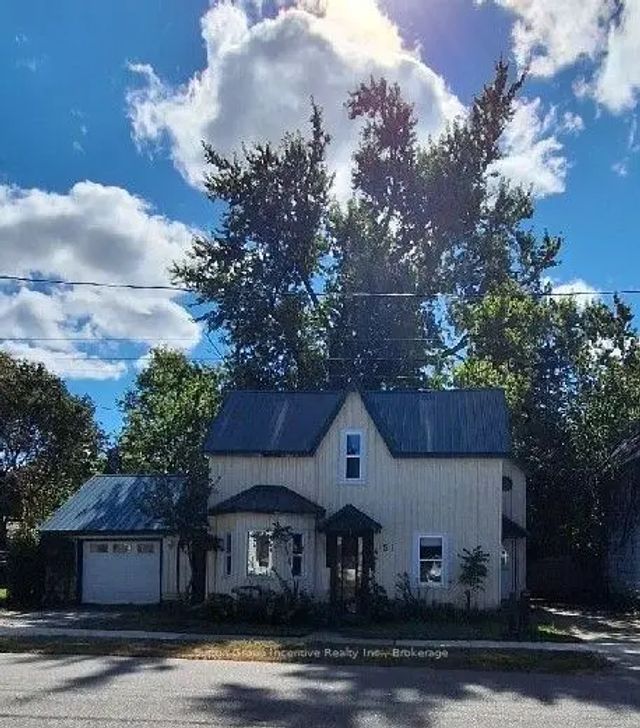 151 David Street, Gravenhurst