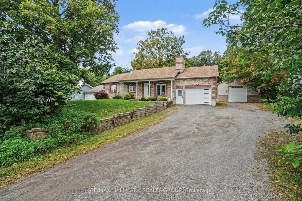 7273 Mitch Owens Road, Leitrim