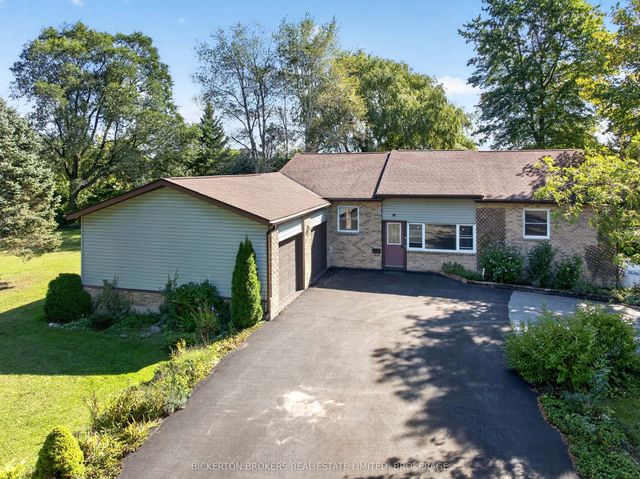 41 Ferguson Lane, Front of Leeds & Seeleys Bay