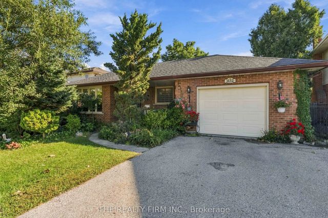 1132 Iroquois Crescent, Woodstock
