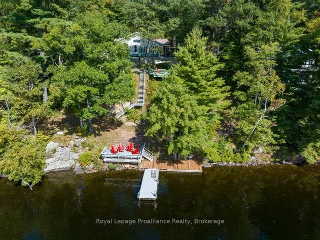 1231 Chimney Point Lane, Central Frontenac