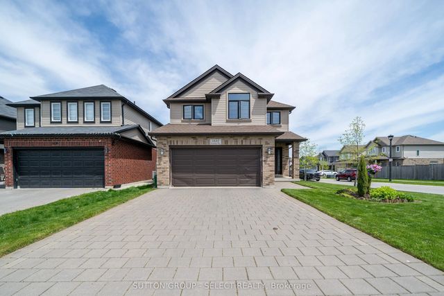 1825 Couldridge Way, London North