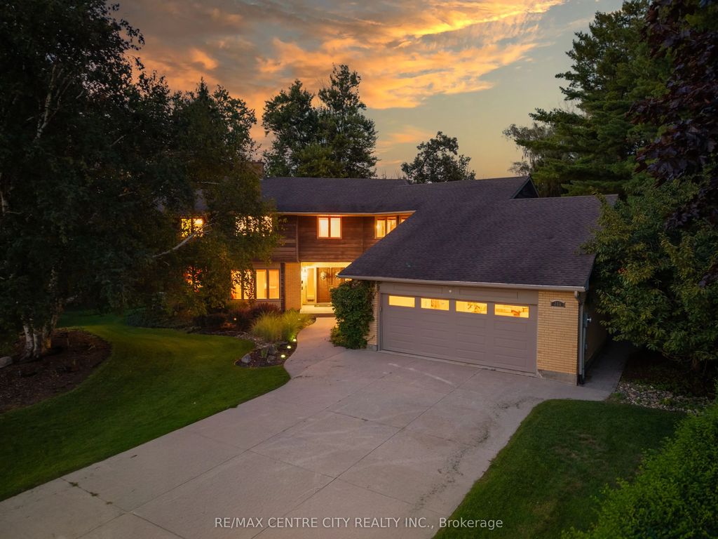 255 Mill Pond Crescent, Strathroy-Caradoc