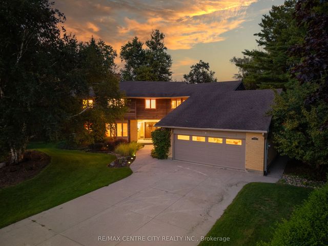 255 Mill Pond Crescent, Strathroy-Caradoc
