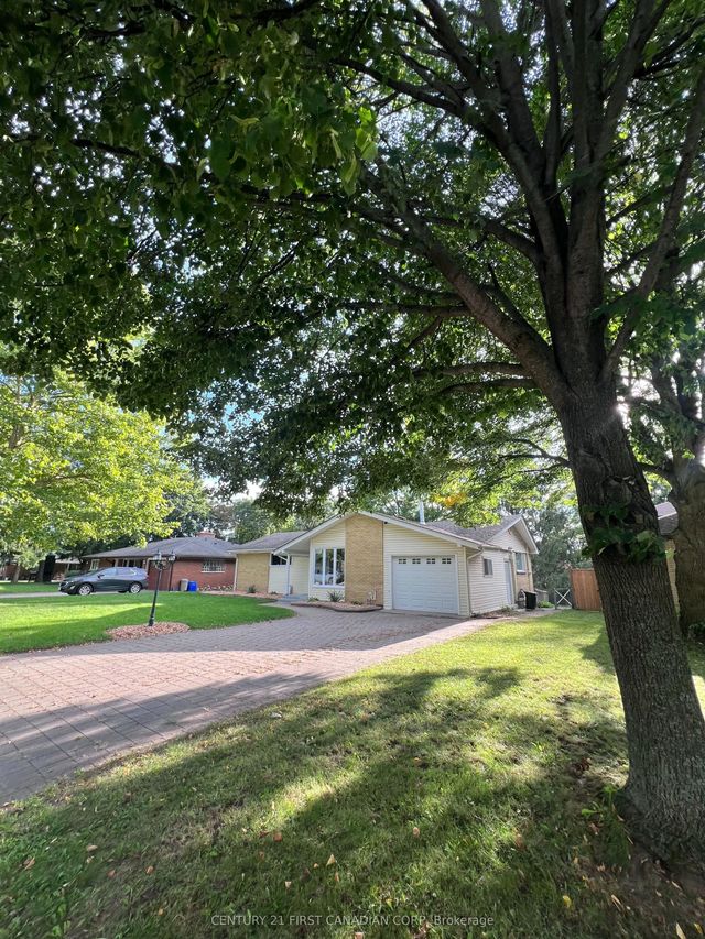 604 Headley Drive, London North