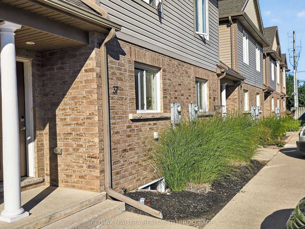 6118 Kelsey Crescent 37, Niagara Falls