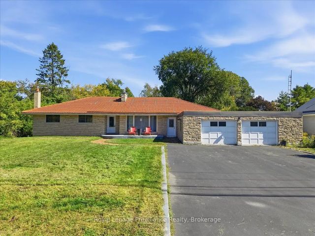 380 Ashley Street, Belleville