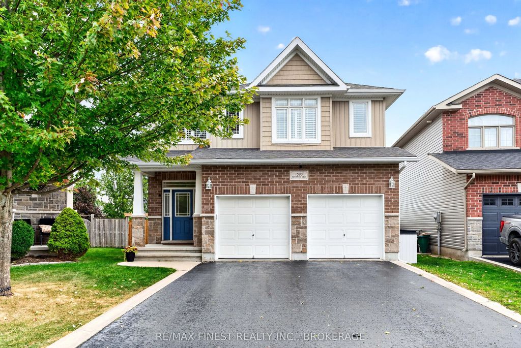 1593 Providence Crescent, Kingston