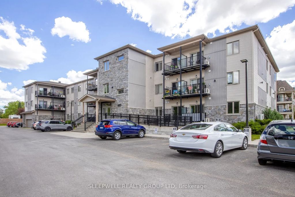 480 Church Street 101, Russell