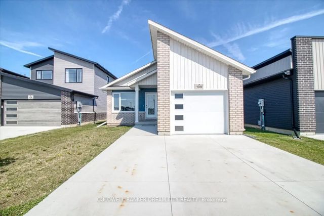 100 Arrowhead Lane, Chatham-Kent