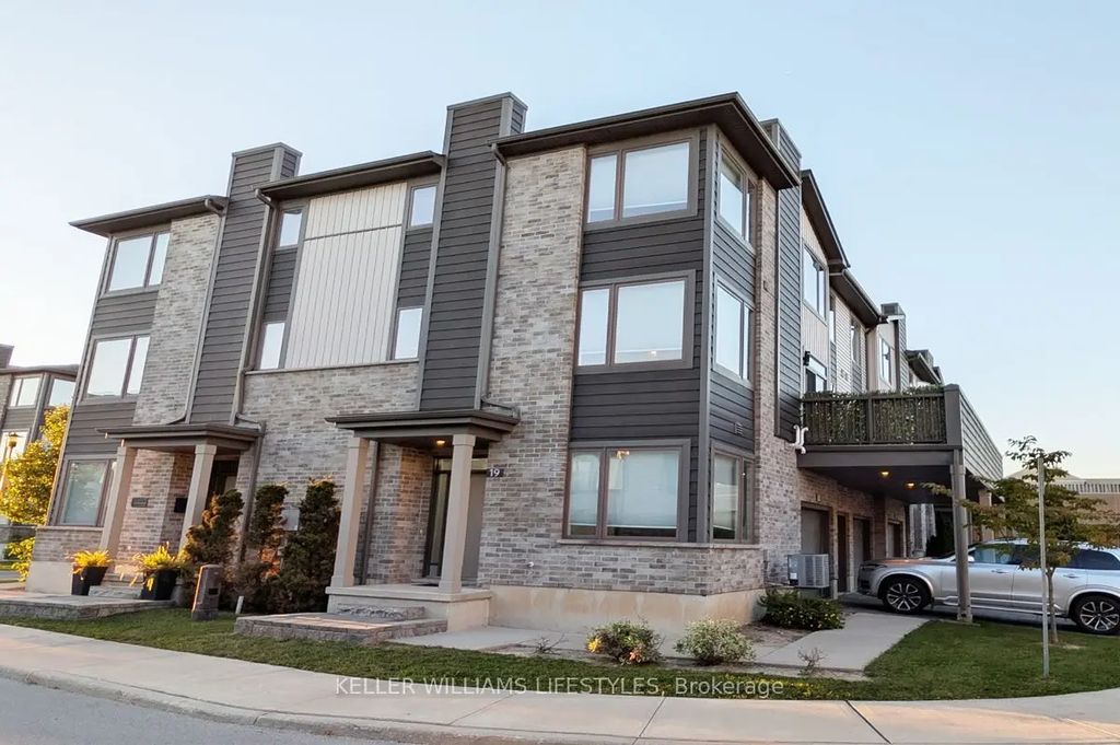 2070 Meadowgate Boulevard 19, London South
