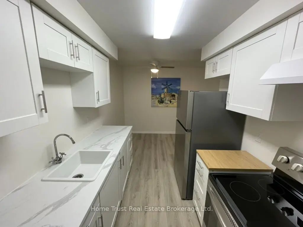 2 Worton Avenue 18, Guelph