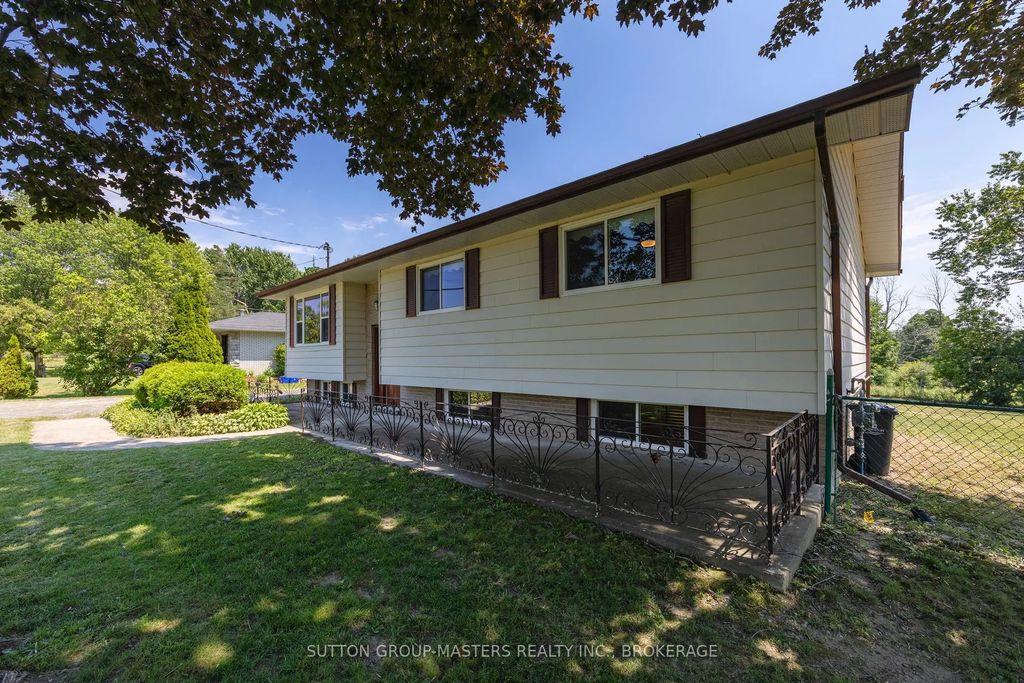 2212 Battersea Road, Kingston