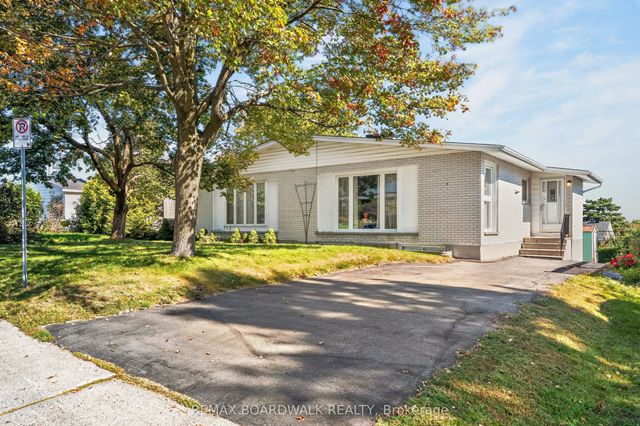 7 Charkay Street, Cityview - Parkwoods Hills - Rideau Shore