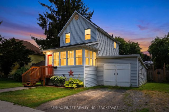 348 Charles Street N, Gananoque