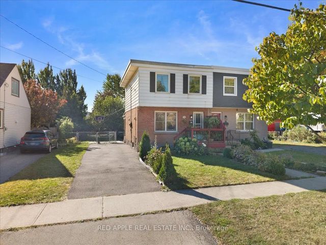 10 Armstrong Avenue, Hamilton