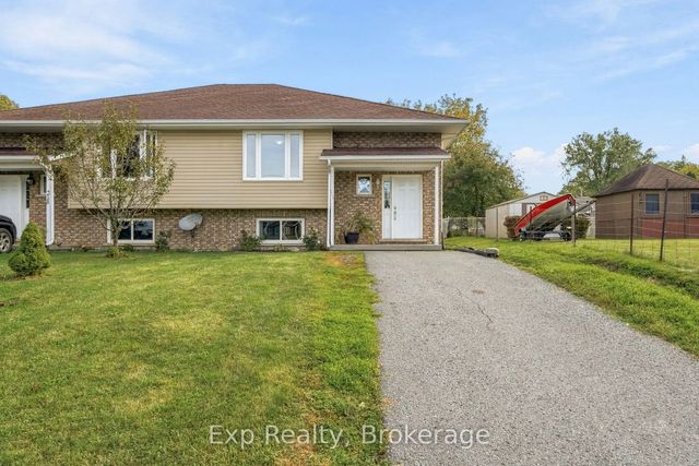 216 Brant Street, Deseronto