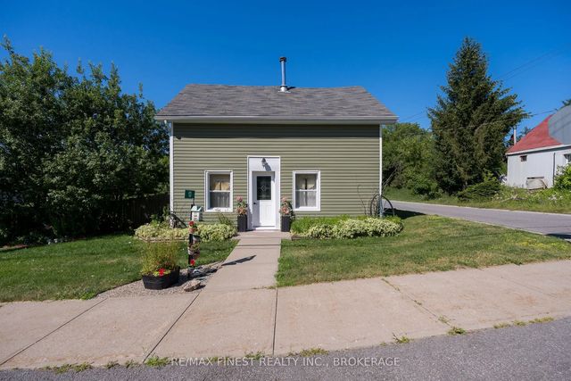 13 Concession Street, Stone Mills