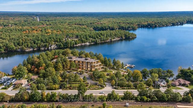 310 & 360 Moody Drive, Gravenhurst