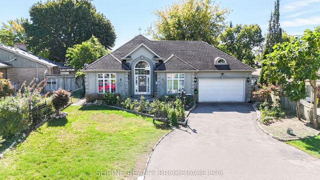 7 Dengate Crescent, London East