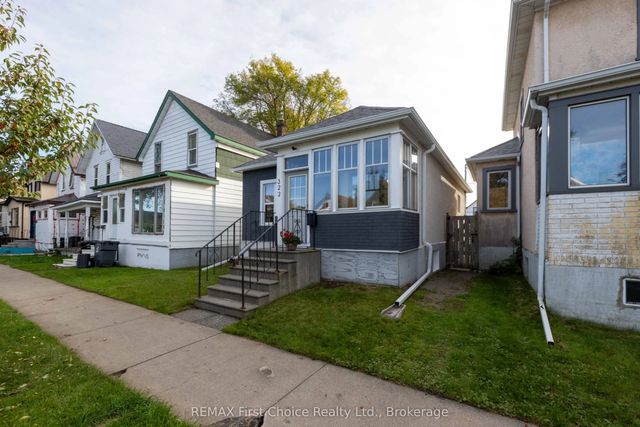 322 Ogden Street, Thunder Bay