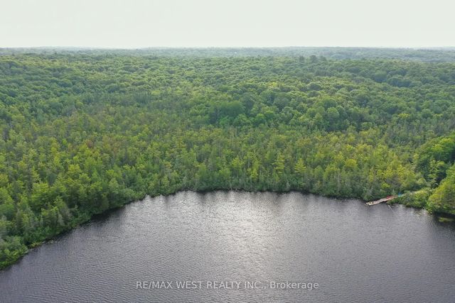 1160 Butterfly Road, Muskoka Lakes