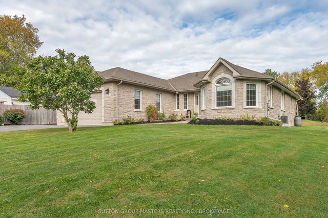 316 Academy Street, Loyalist
