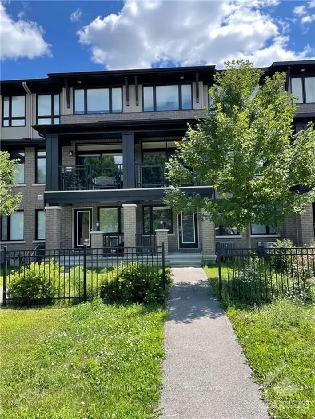 126 Wild Senna Way, Barrhaven