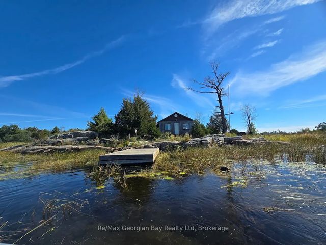 380 2 Island, Georgian Bay