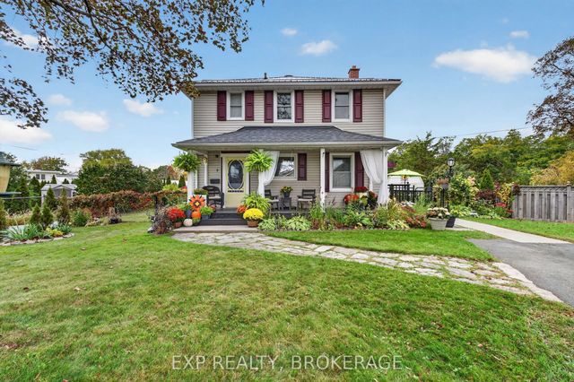 8 Ortona Crescent, Prince Edward County