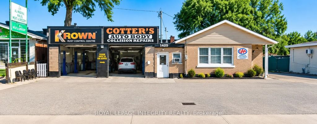 1425 Woodroffe Avenue, Meadowlands - Crestview and Area
