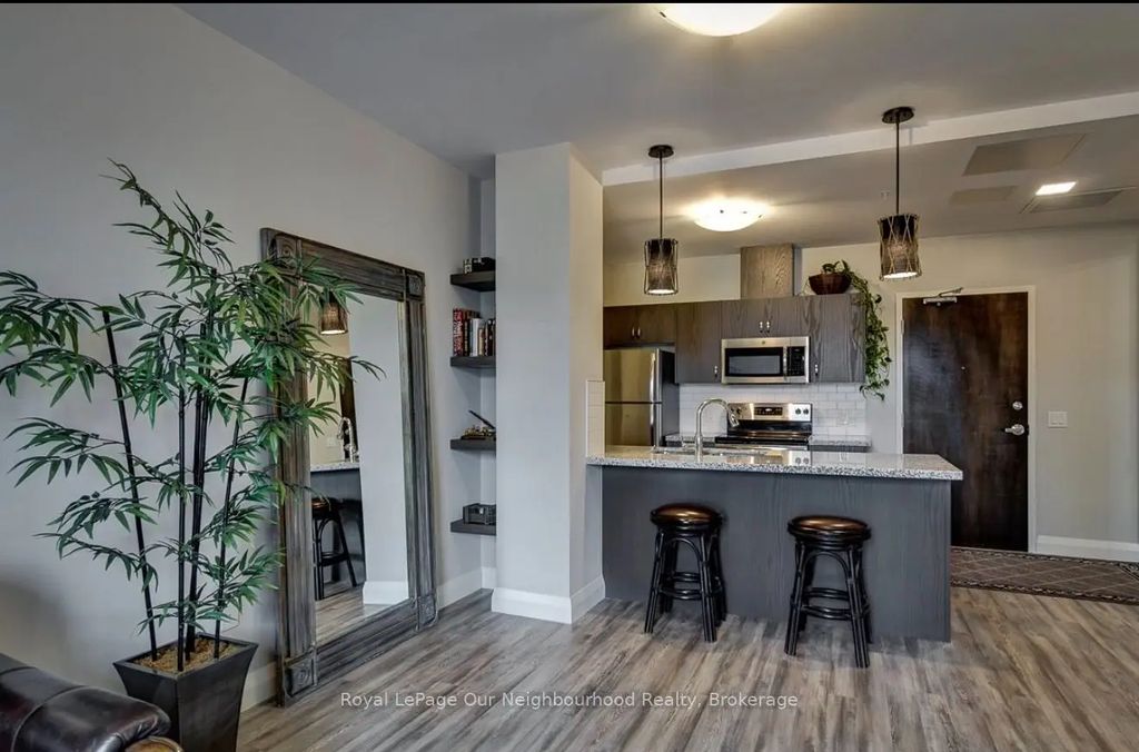 118 King Street E 314, Hamilton