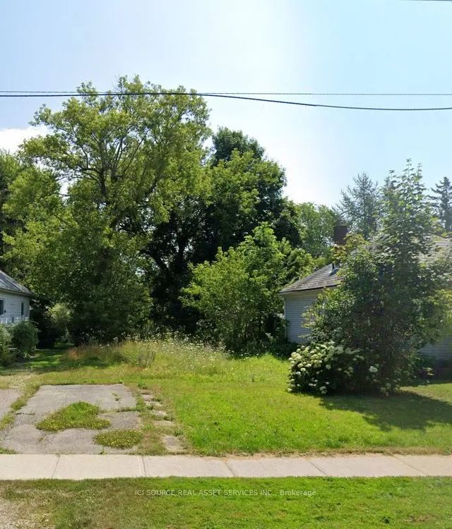 1537 5th Avenue W, Owen Sound