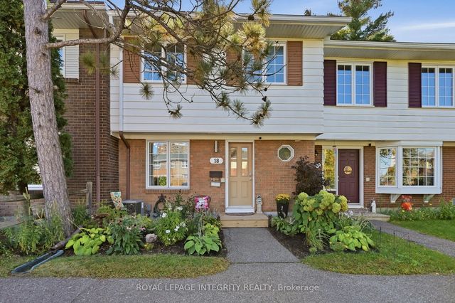 18 Greenbank Road S, South of Baseline to Knoxdale
