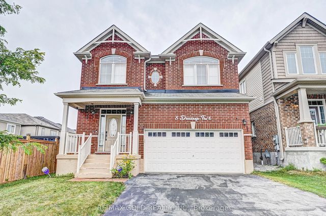 8 Dressage Trail, Cambridge