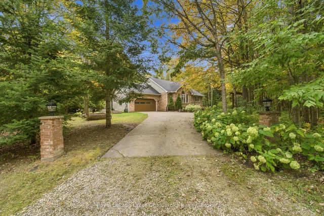 1002 Joseph Place, Gravenhurst