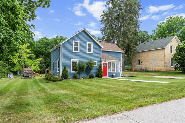 9 Union Street E, Lambton Shores