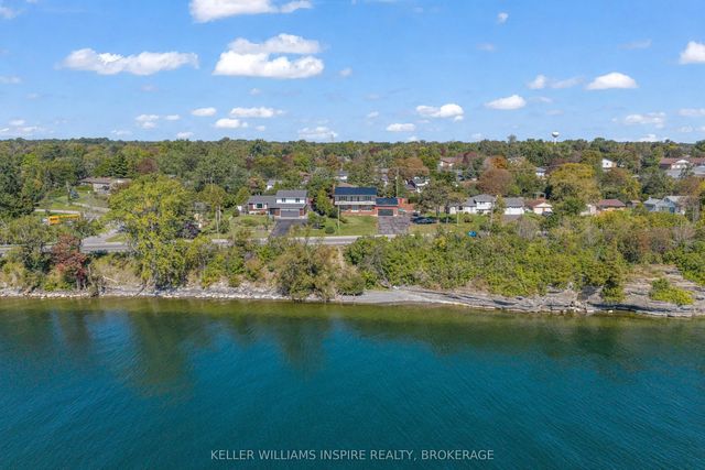 4557 Bath Road, Loyalist
