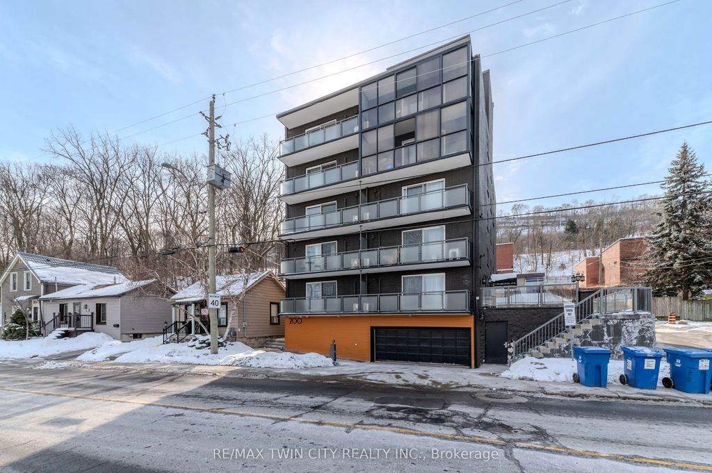 200 Charlton Avenue E 303, Hamilton
