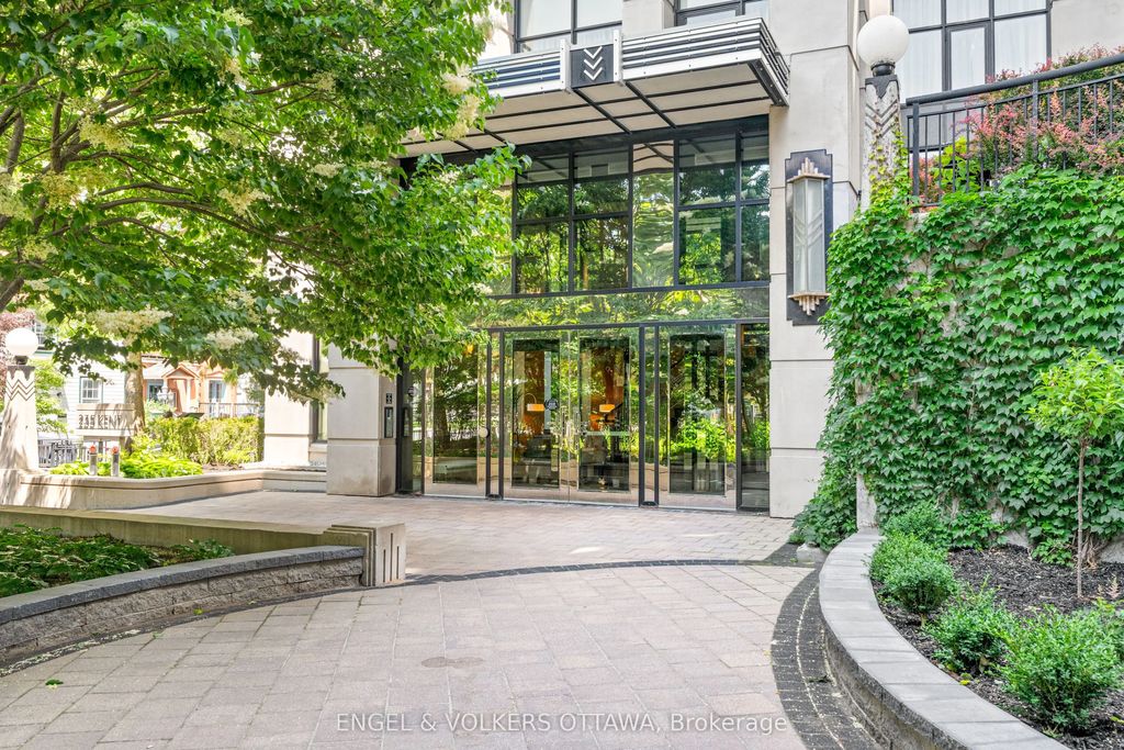 235 Kent Street 711, Ottawa Centre
