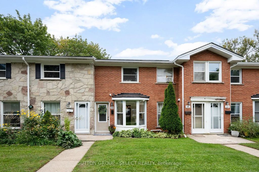 44 Arbour Glen Crescent 30, London East