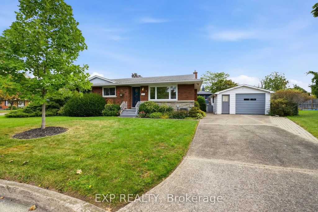 2 Glengrove Circle, St. Catharines