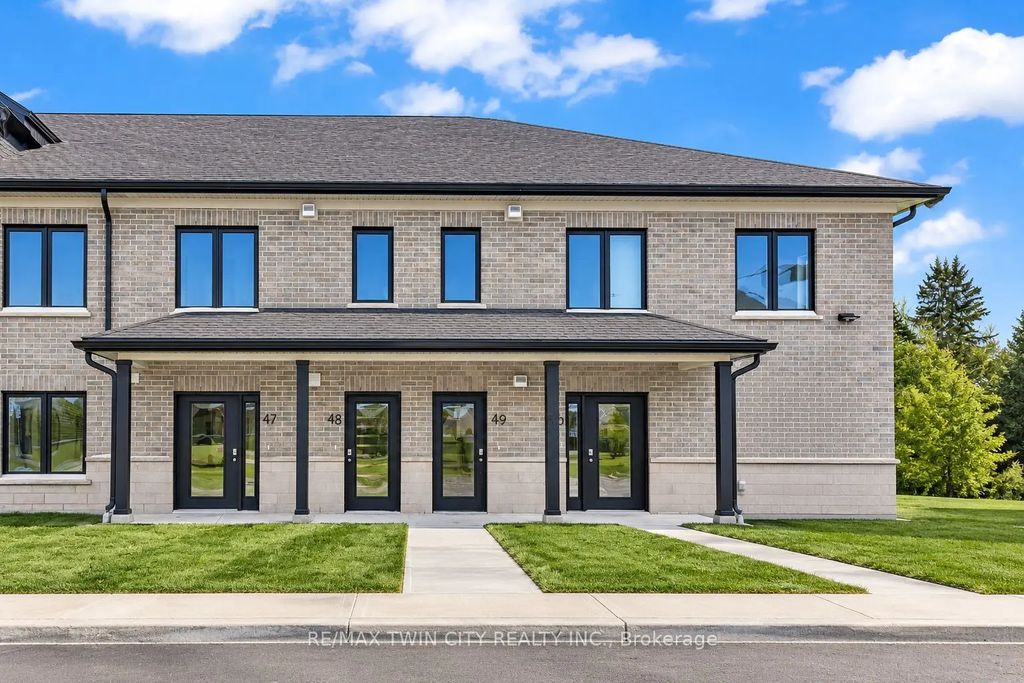 3202 Vivian Line 49, Stratford