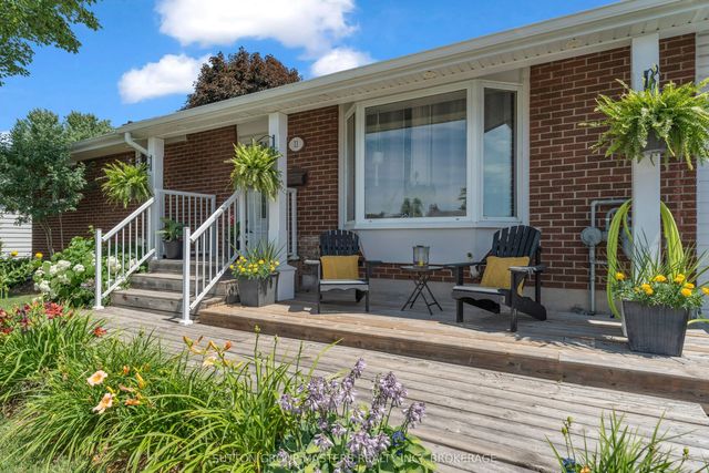 11 Chesterfield Drive, Loyalist