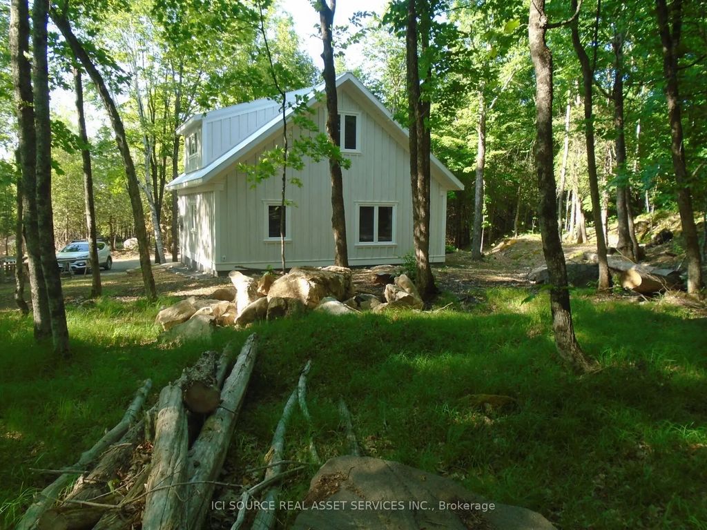 2137 Bennett Lake Road, Tay Valley