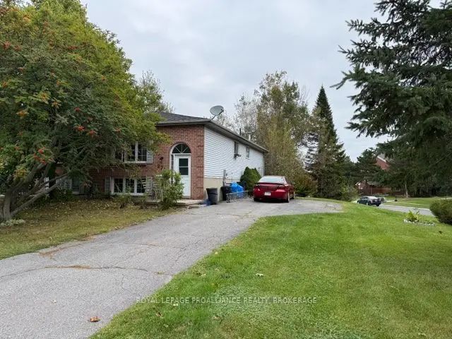 272 Owens Crescent, Kingston