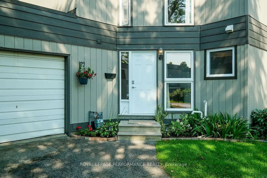 42 Compata Way 28, Blackburn Hamlet